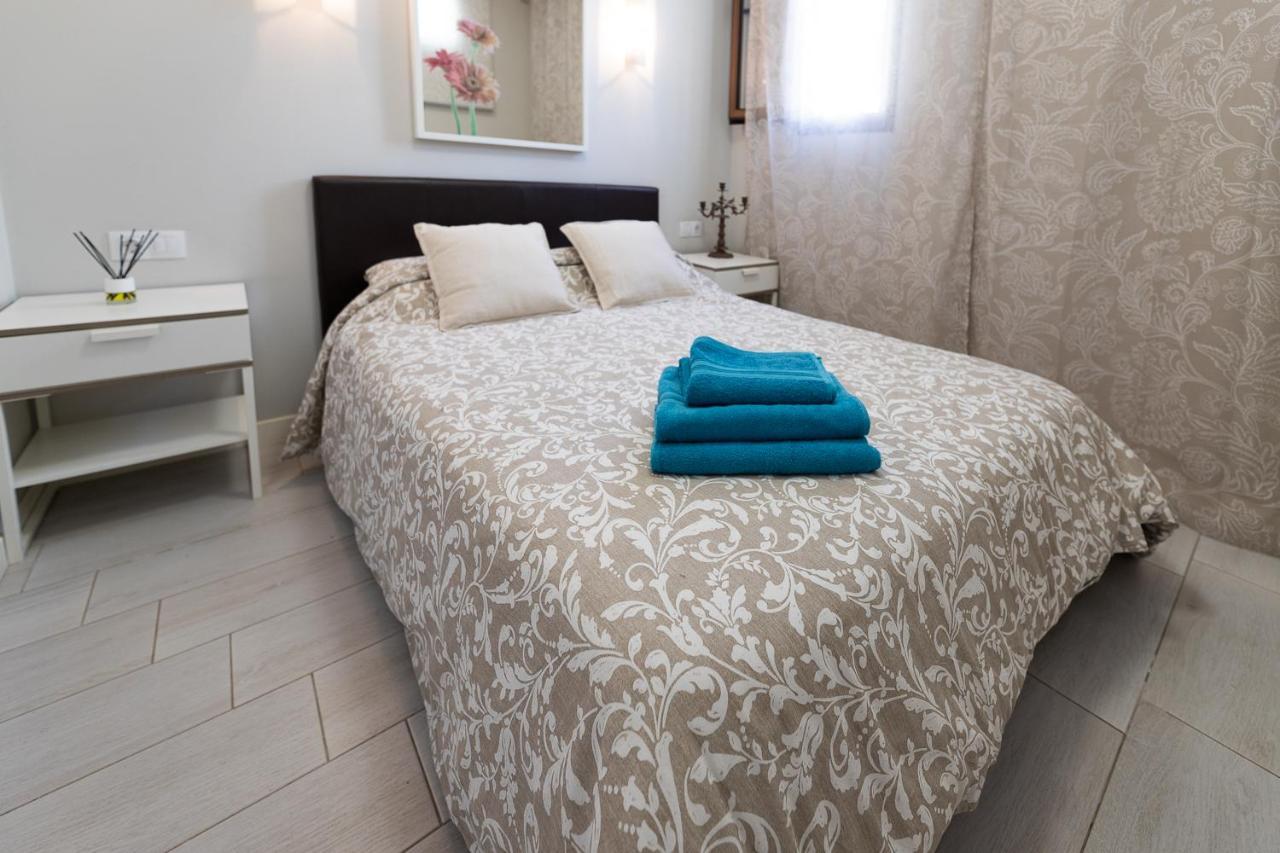 Beautiful Duplex In 3 Minutes Walking To The Beach In Playa De Las Americas Exterior photo